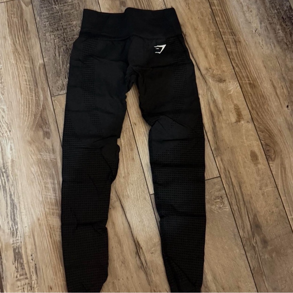 Gym Shark Leggings - Picture 3 of 3